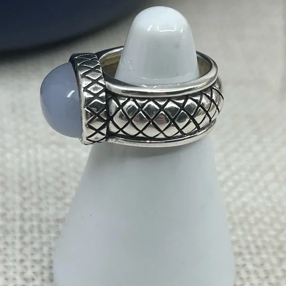 Vintage Sterling Silver Thai Ring with Blue Chalcedony – Size 4.75, 8.9g - Picture 14 of 17